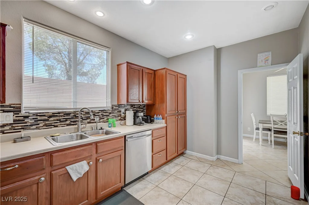 7521 Garden Village, Las Vegas, NV 89113