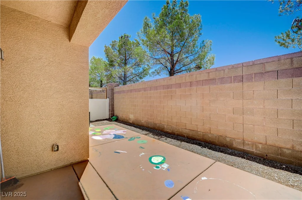 7521 Garden Village, Las Vegas, NV 89113