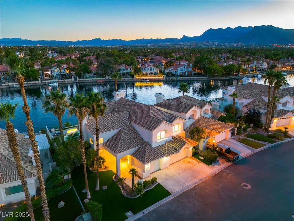 2941 Harbor Cove, Las Vegas, NV 89128