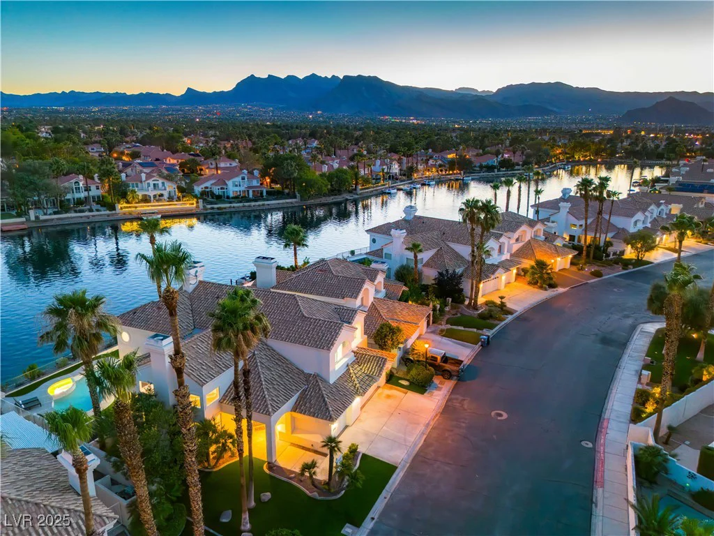2941 Harbor Cove, Las Vegas, NV 89128