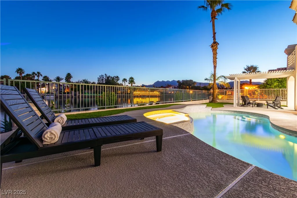 2941 Harbor Cove, Las Vegas, NV 89128