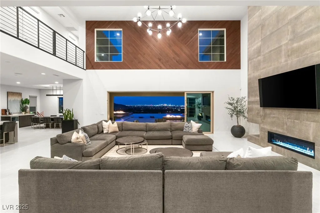 34 OLYMPIA OUTLOOK, Las Vegas, NV 89141
