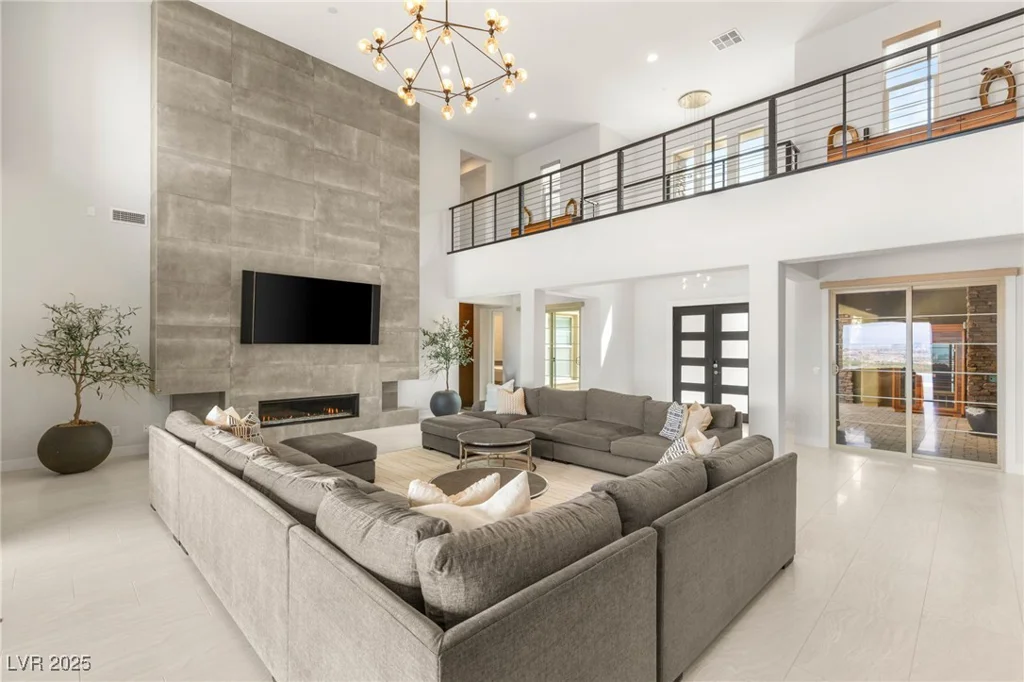 34 OLYMPIA OUTLOOK, Las Vegas, NV 89141