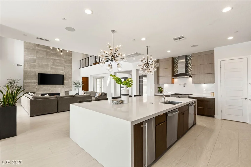 34 OLYMPIA OUTLOOK, Las Vegas, NV 89141