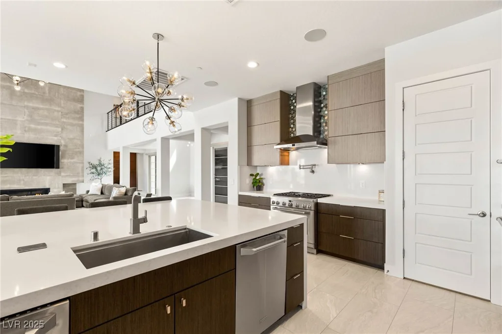 34 OLYMPIA OUTLOOK, Las Vegas, NV 89141