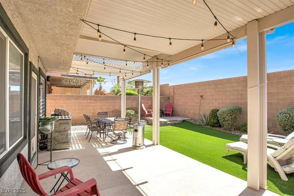 187 Fairway Woods, Las Vegas, NV 89148