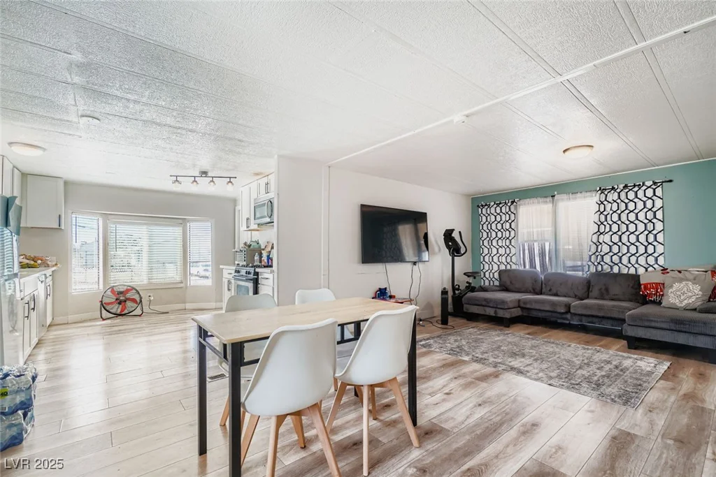 5974 Mount McKinley, Las Vegas, NV 89156