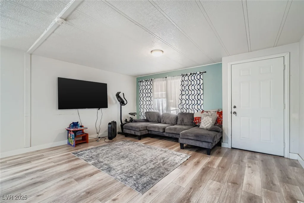 5974 Mount McKinley, Las Vegas, NV 89156