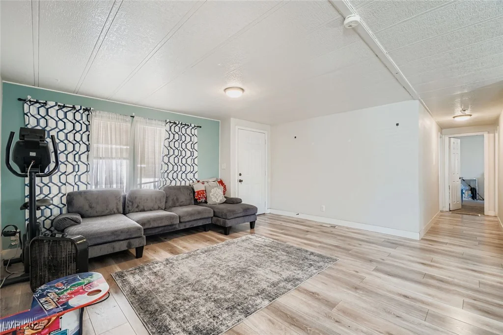 5974 Mount McKinley, Las Vegas, NV 89156