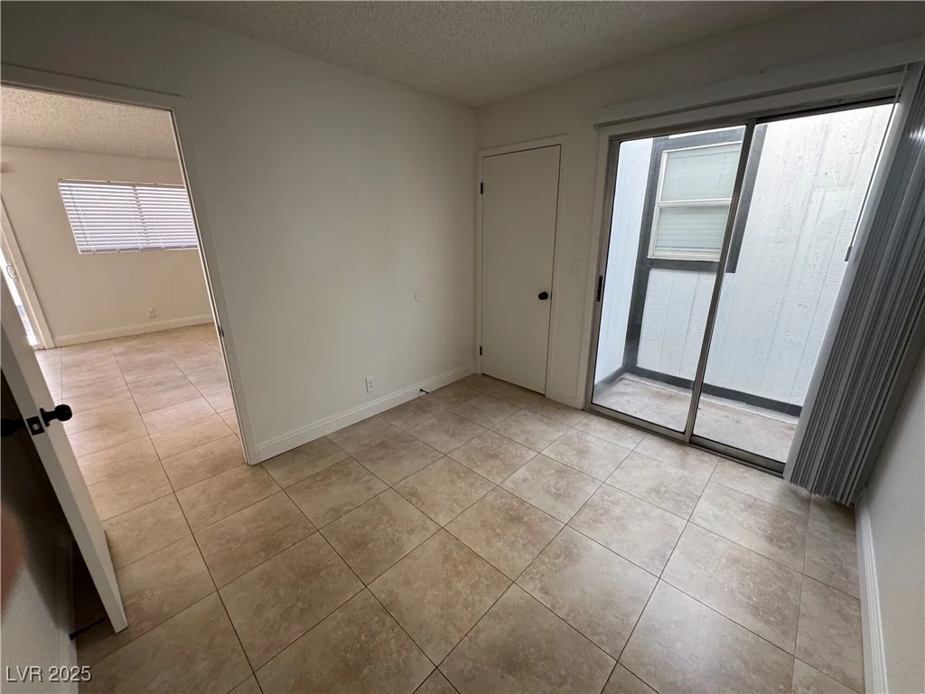 2318 El Molino, Las Vegas, NV 89108