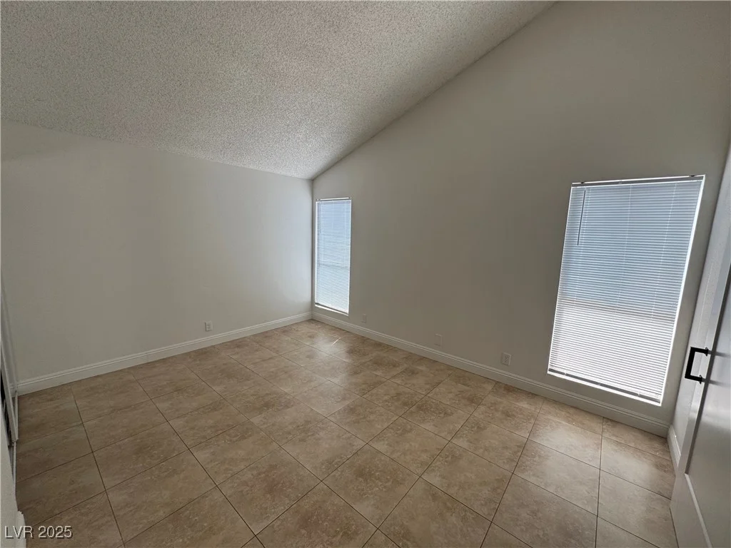 2318 El Molino, Las Vegas, NV 89108