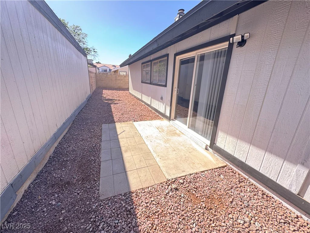 2318 El Molino, Las Vegas, NV 89108