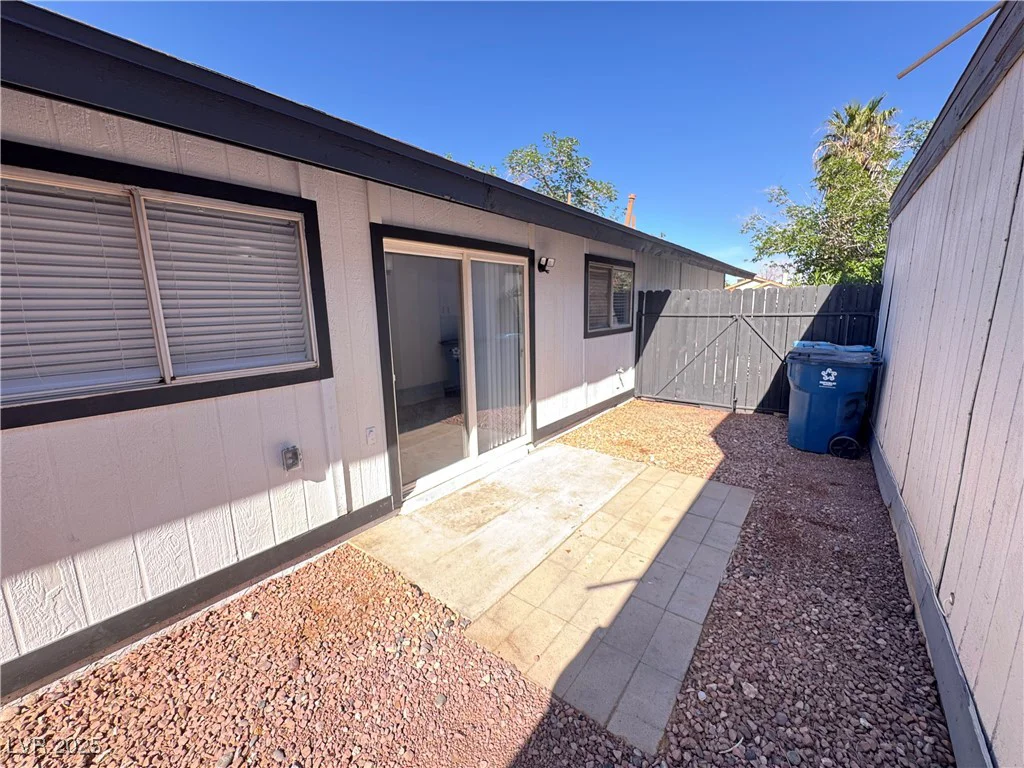 2318 El Molino, Las Vegas, NV 89108