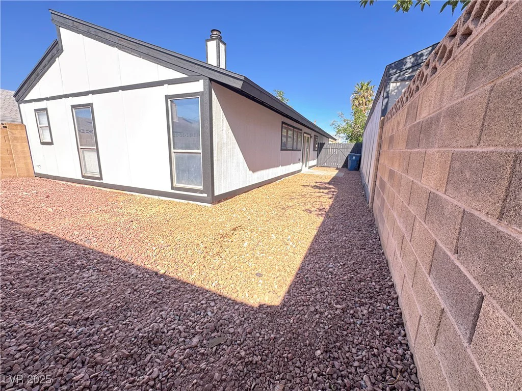 2318 El Molino, Las Vegas, NV 89108