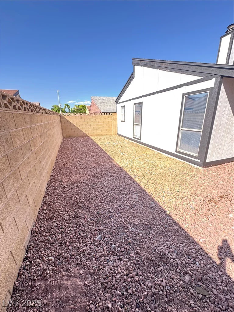 2318 El Molino, Las Vegas, NV 89108