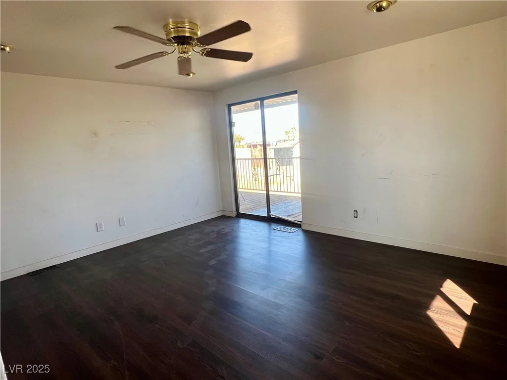 225 Apache, Henderson, NV 89015
