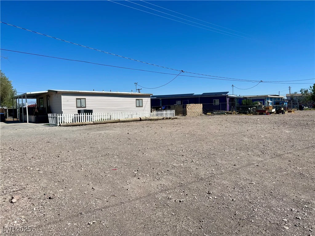225 Apache, Henderson, NV 89015