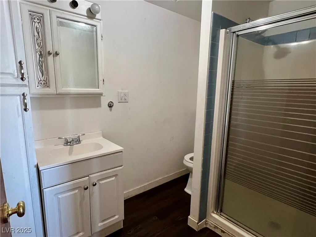 225 Apache, Henderson, NV 89015