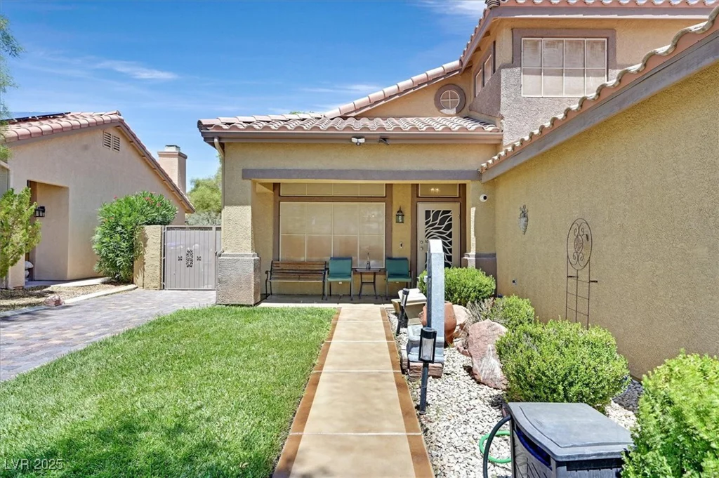 1220 Healing Waters, North Las Vegas, NV 89031