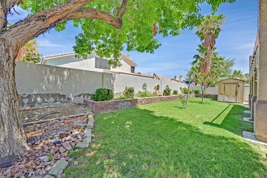 1220 Healing Waters, North Las Vegas, NV 89031