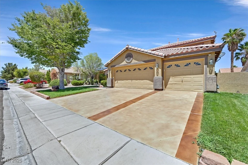 1220 Healing Waters, North Las Vegas, NV 89031