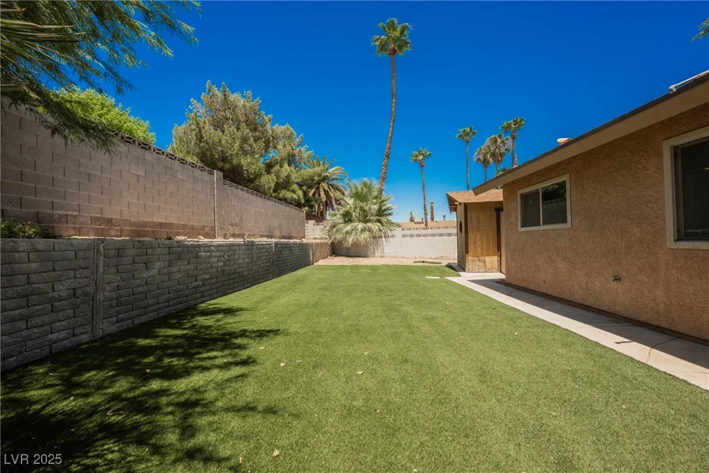 3699 Lorraine, Las Vegas, NV 89120