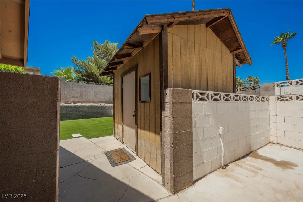 3699 Lorraine, Las Vegas, NV 89120