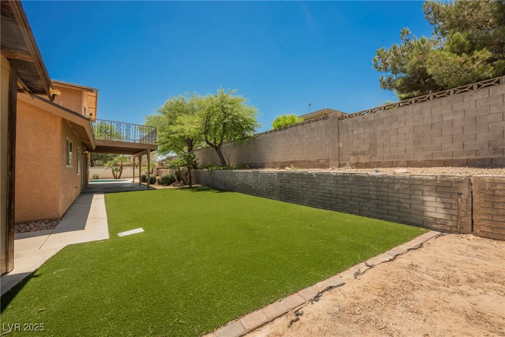 3699 Lorraine, Las Vegas, NV 89120