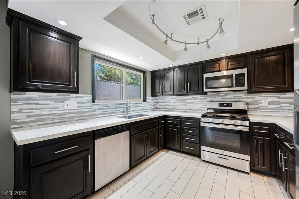 3699 Lorraine, Las Vegas, NV 89120