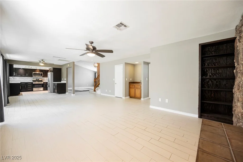 3699 Lorraine, Las Vegas, NV 89120