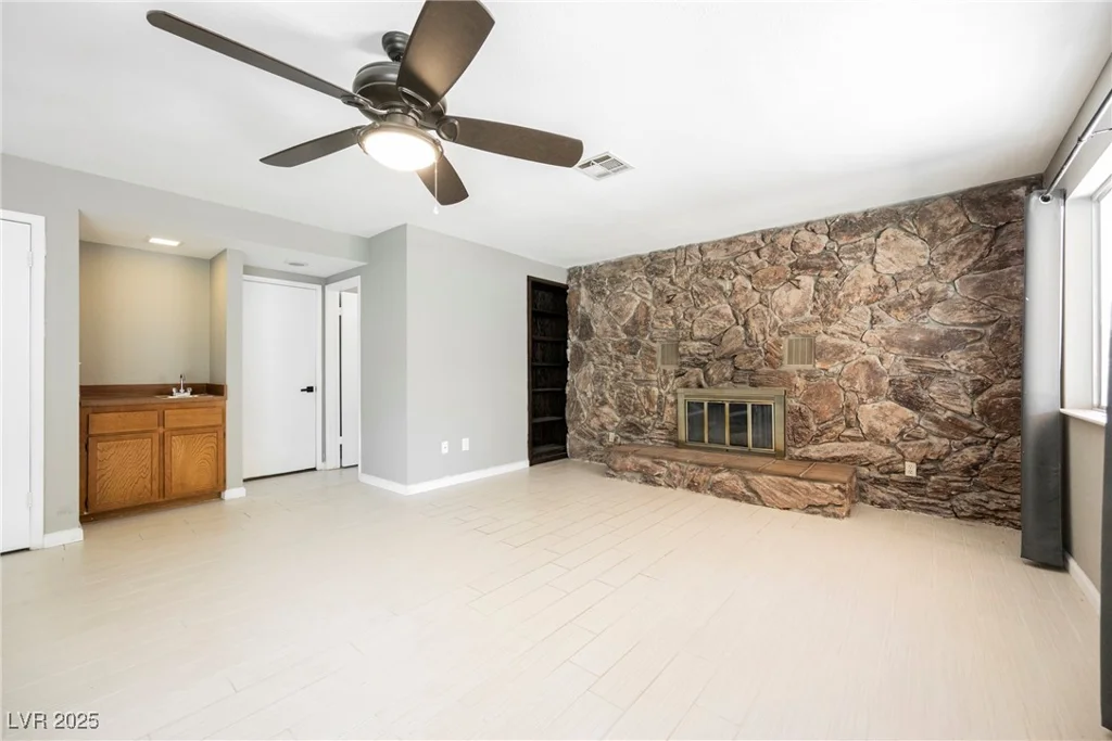 3699 Lorraine, Las Vegas, NV 89120