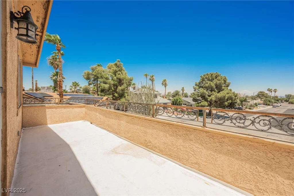 3699 Lorraine, Las Vegas, NV 89120