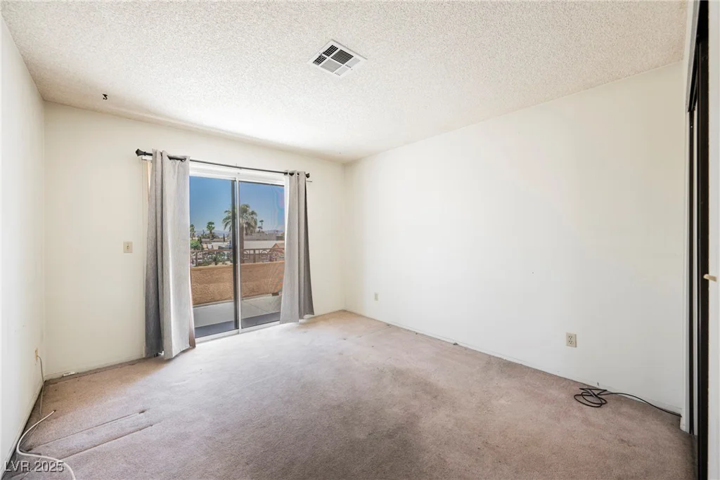 3699 Lorraine, Las Vegas, NV 89120