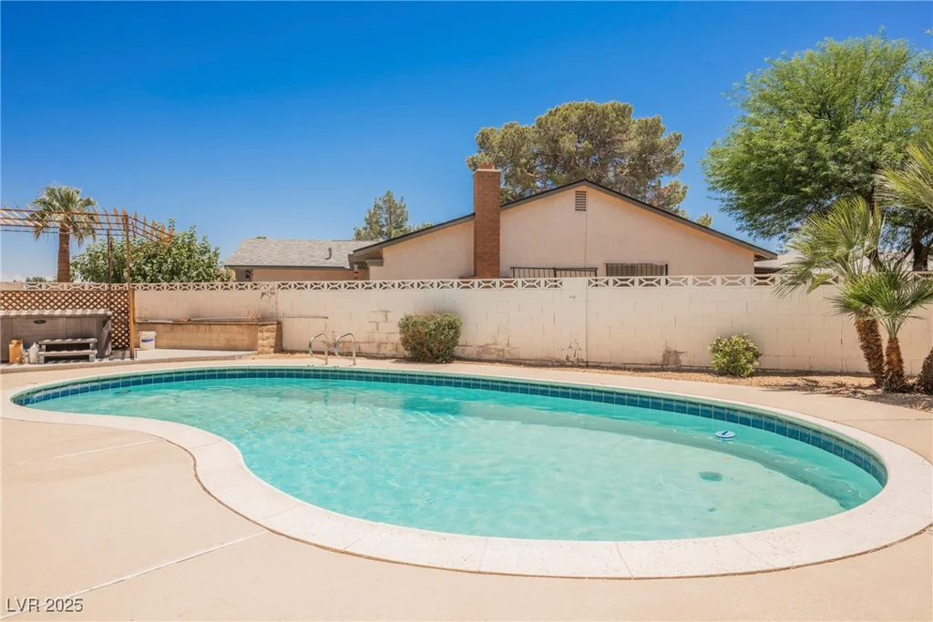3699 Lorraine, Las Vegas, NV 89120