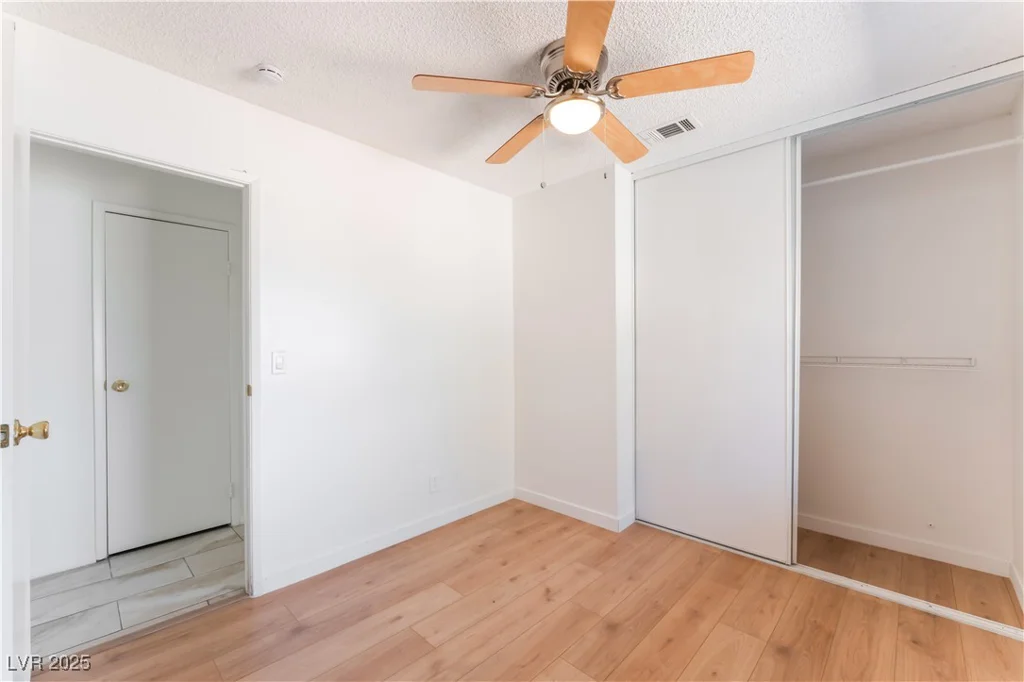 2409 Whirlaway, Las Vegas, NV 89108