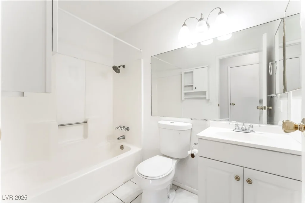 2409 Whirlaway, Las Vegas, NV 89108