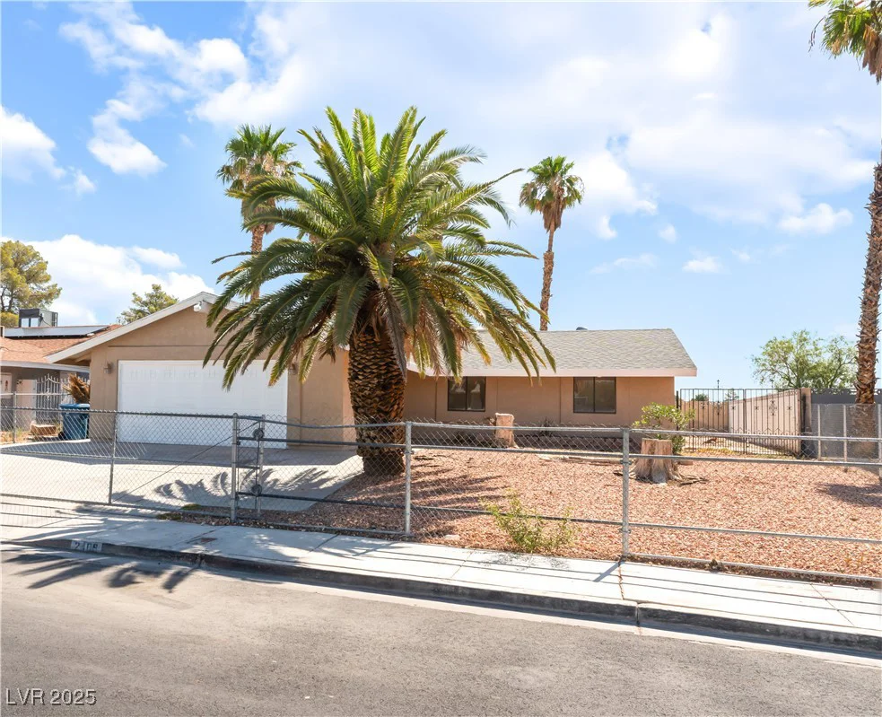2409 Whirlaway, Las Vegas, NV 89108