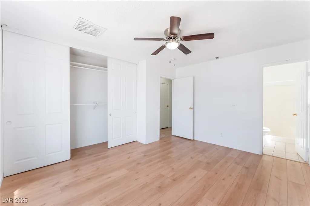 2409 Whirlaway, Las Vegas, NV 89108