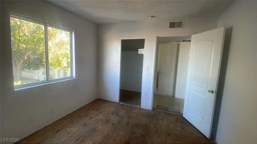 825 Bruce, Las Vegas, NV 89101