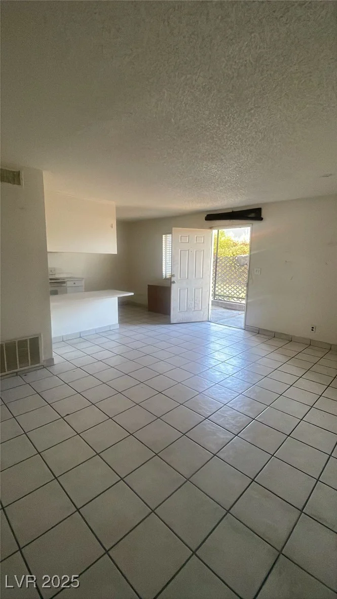 825 Bruce, Las Vegas, NV 89101