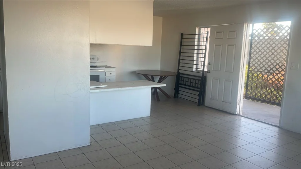 825 Bruce, Las Vegas, NV 89101