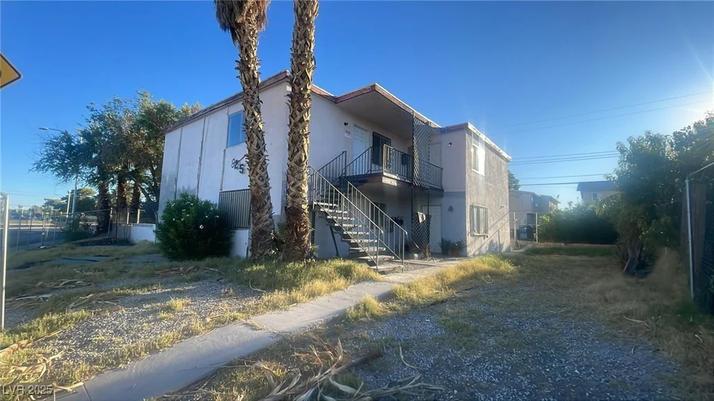 825 Bruce, Las Vegas, NV 89101