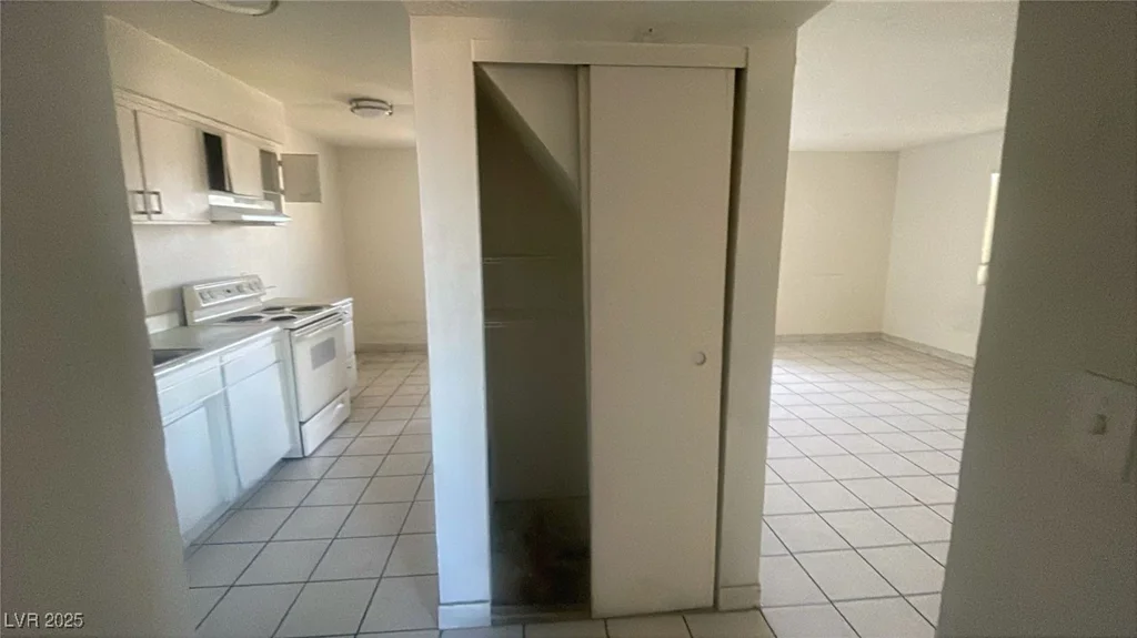 825 Bruce, Las Vegas, NV 89101