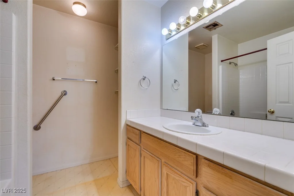 3543 Collingswood, North Las Vegas, NV 89032