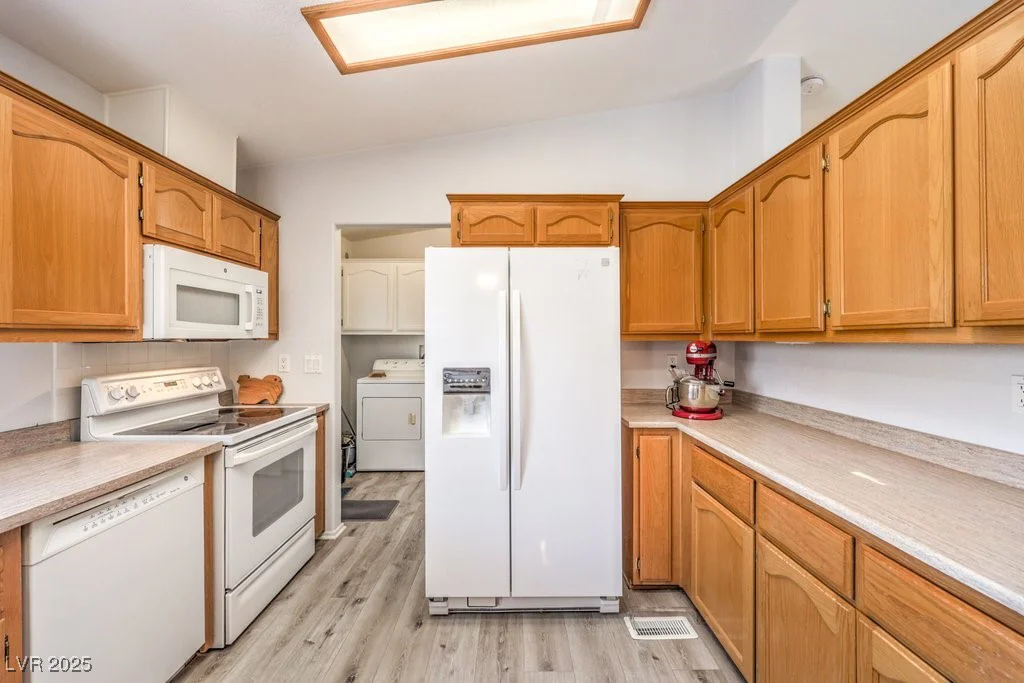 551 Montecito, Pahrump, NV 89048
