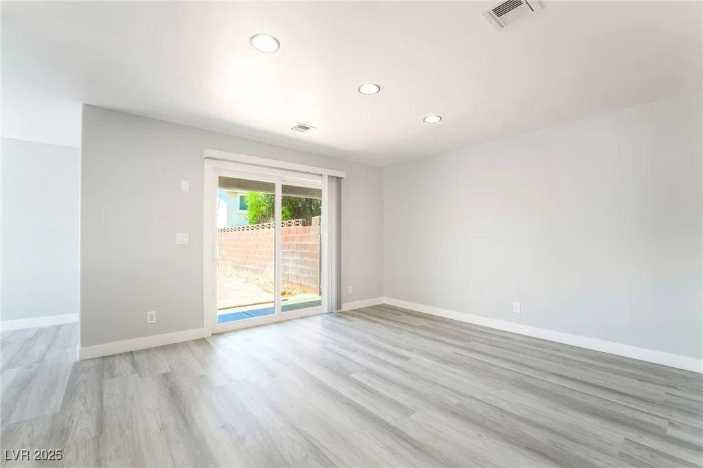 4657 Curdsen, Las Vegas, NV 89110
