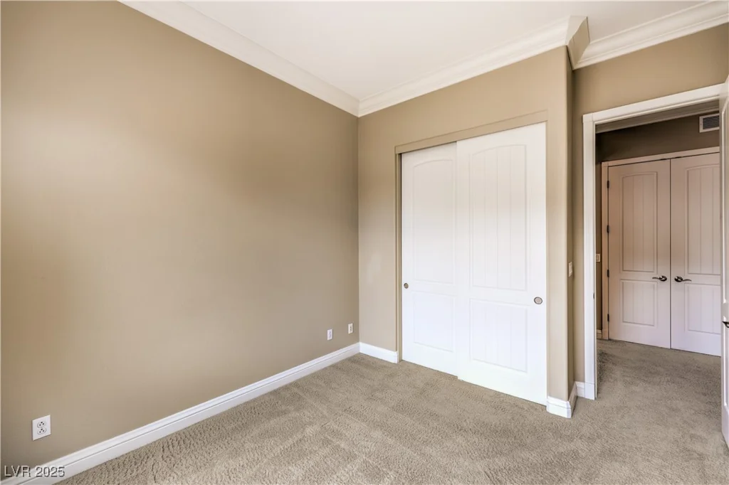 10 Via Vasari, Henderson, NV 89011