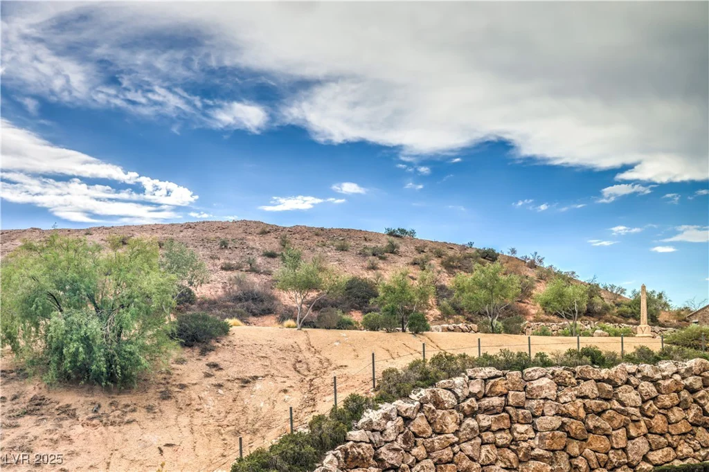 10 Via Vasari, Henderson, NV 89011