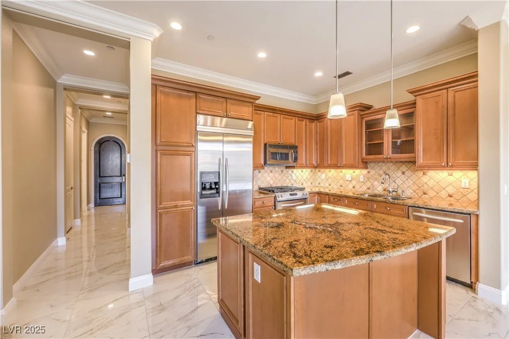 10 Via Vasari, Henderson, NV 89011