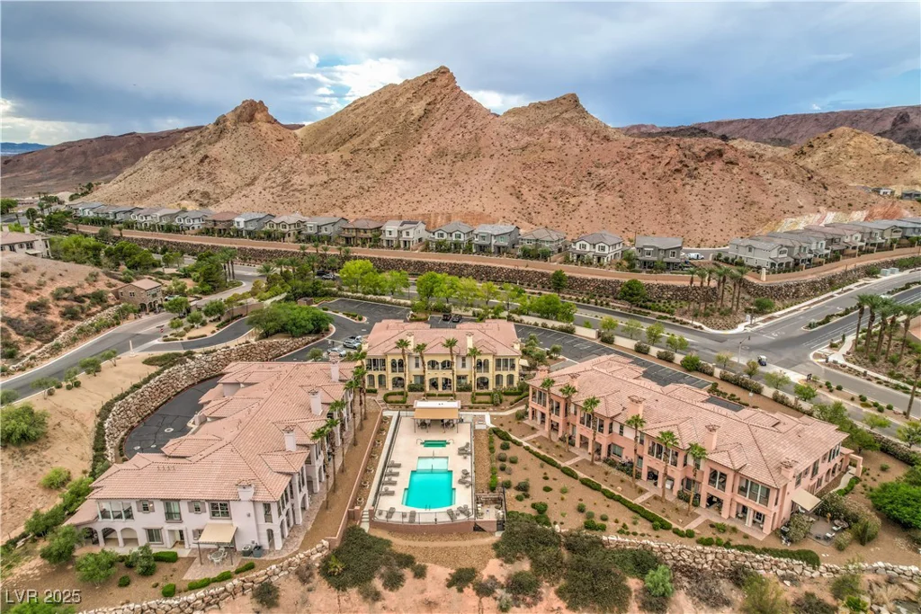 10 Via Vasari, Henderson, NV 89011